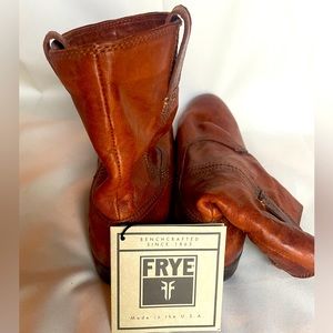 Frye Anna Short Tan Leather Pull-On Ankle Boots
